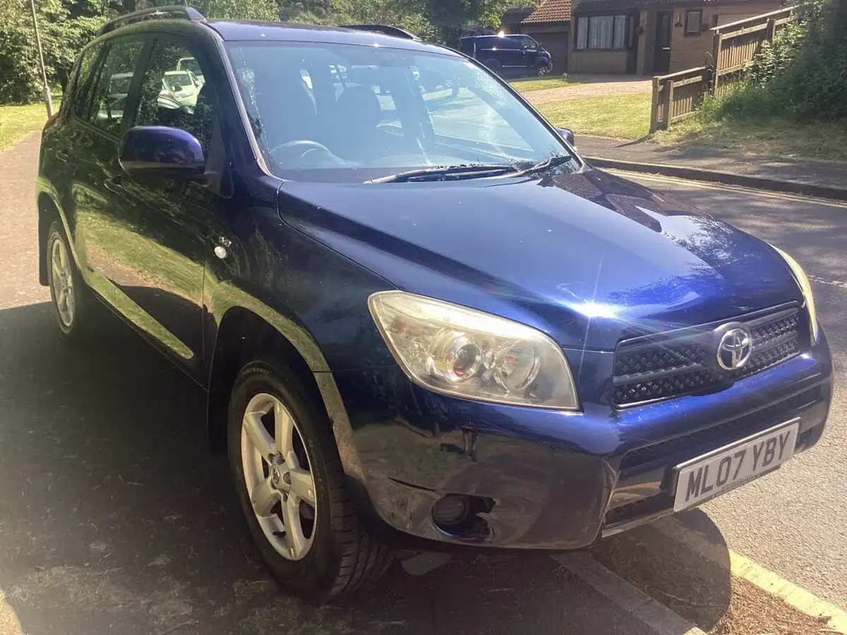 2007-toyota-rav4-22td-xt3-big-2