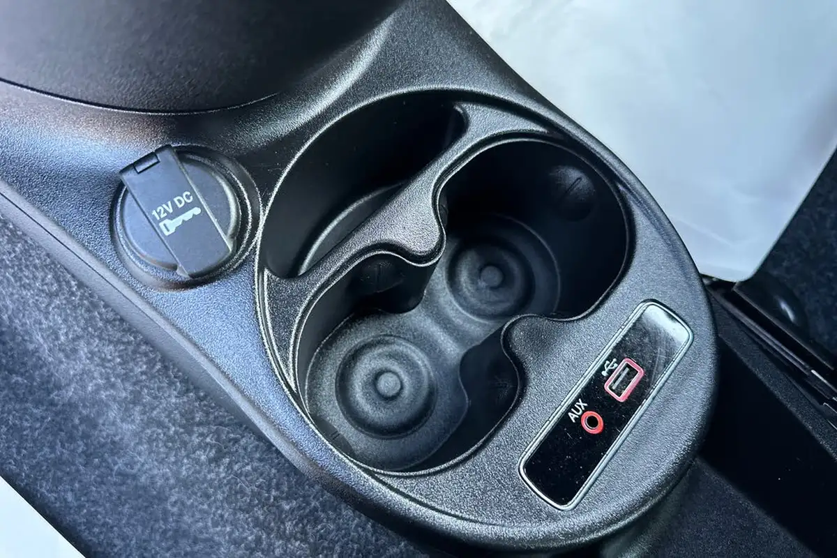 2017-fiat-500-12-s-big-8