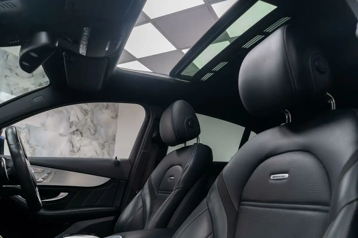 2018-mercedes-benz-glc-class-40-glc-amg-63-premiumss-coupe-4d-big-14