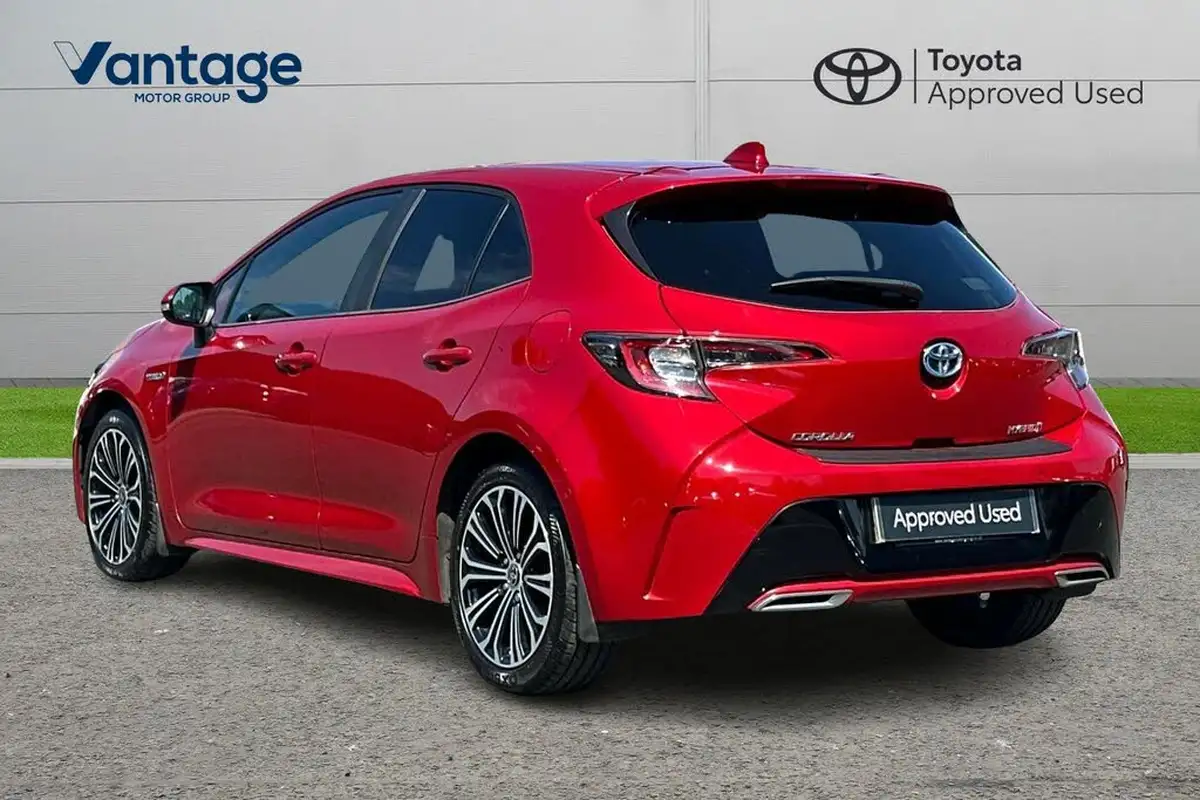 2020-toyota-corolla-20-vvt-i-design-spare-wheel-hatchback-big-4