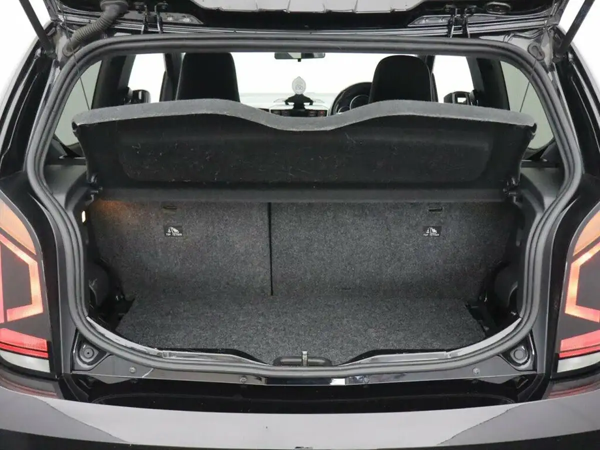 2021-volkswagen-up-10-gti-3d-big-33
