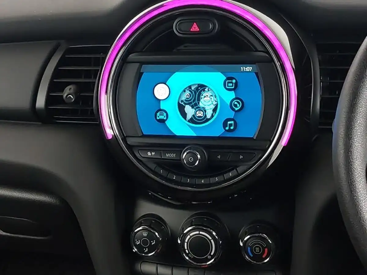 2021-mini-cooper-15-one-classic-series-ii-3d-auto-big-7