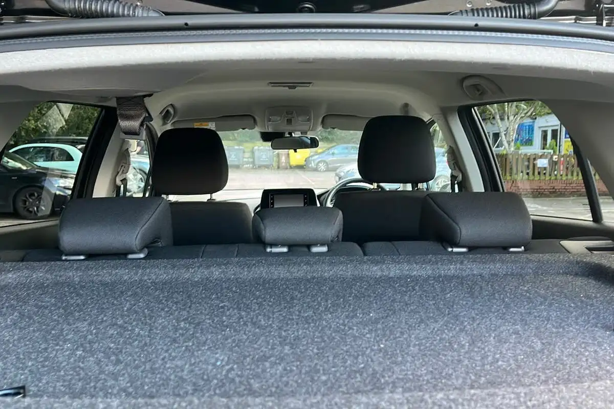 2024-suzuki-s-cross-15-motion-big-44