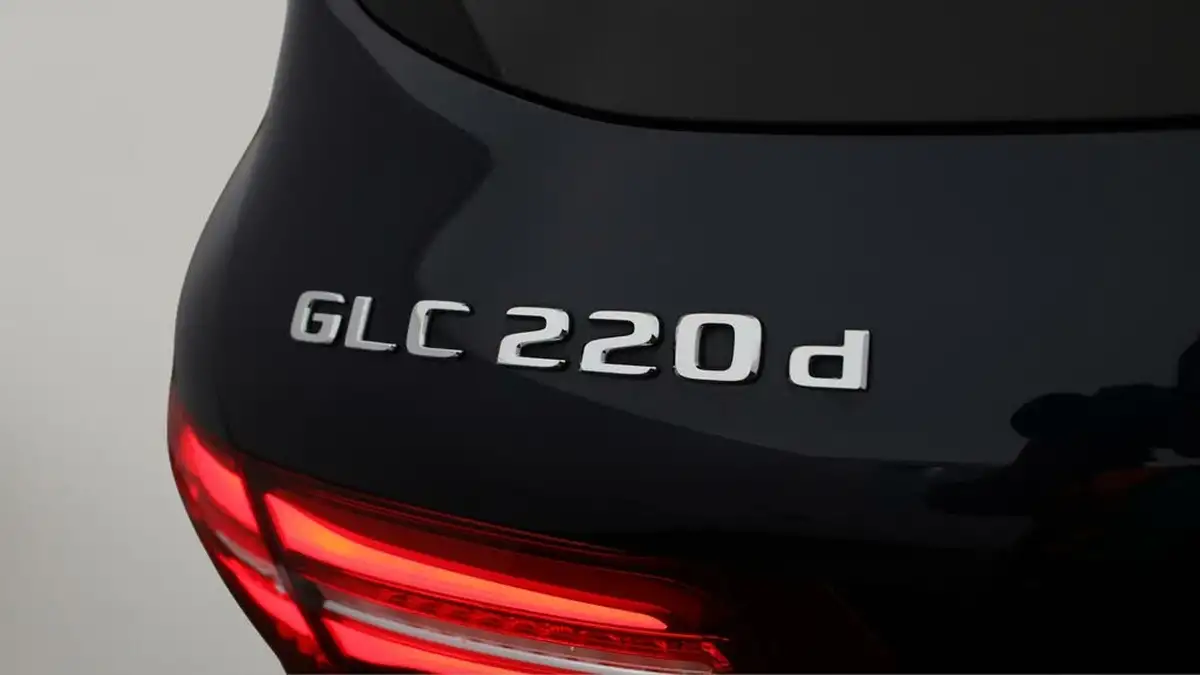 2018-mercedes-benz-glc-class-21d-glc220d-amg-line-premiumss-station-wagon-5d-big-20