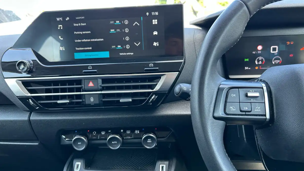 2023-citroen-c4-12-puretech-sense-big-9