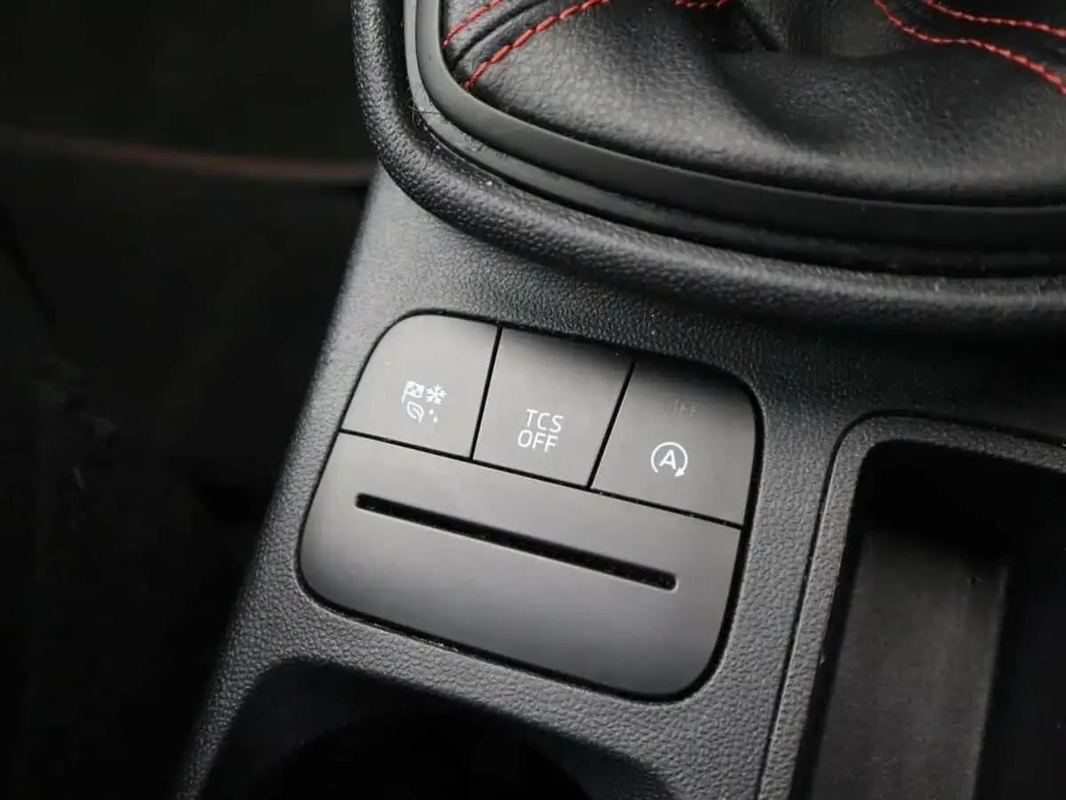 2022-ford-fiesta-10t-st-line-100ps-5d-big-32