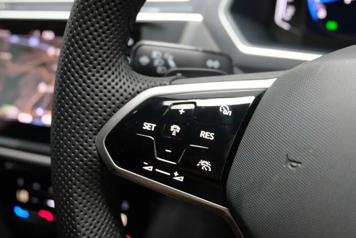 2024-volkswagen-tiguan-allspace-20-tsi-r-line-245ps-evo-big-16