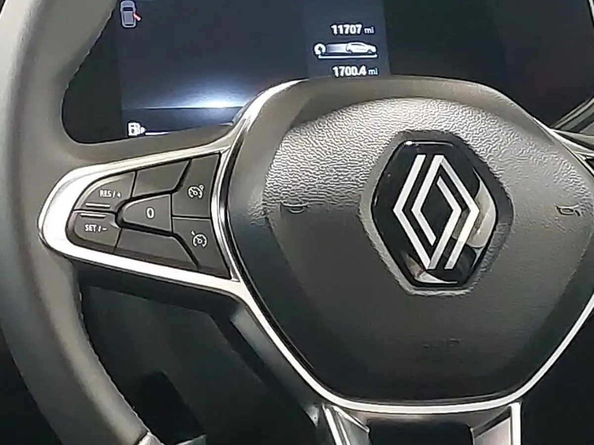 2024-renault-clio-16-evolution-big-9