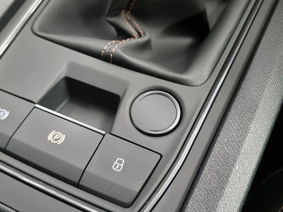 2024-cupra-formentor-15-tsi-v1-big-22