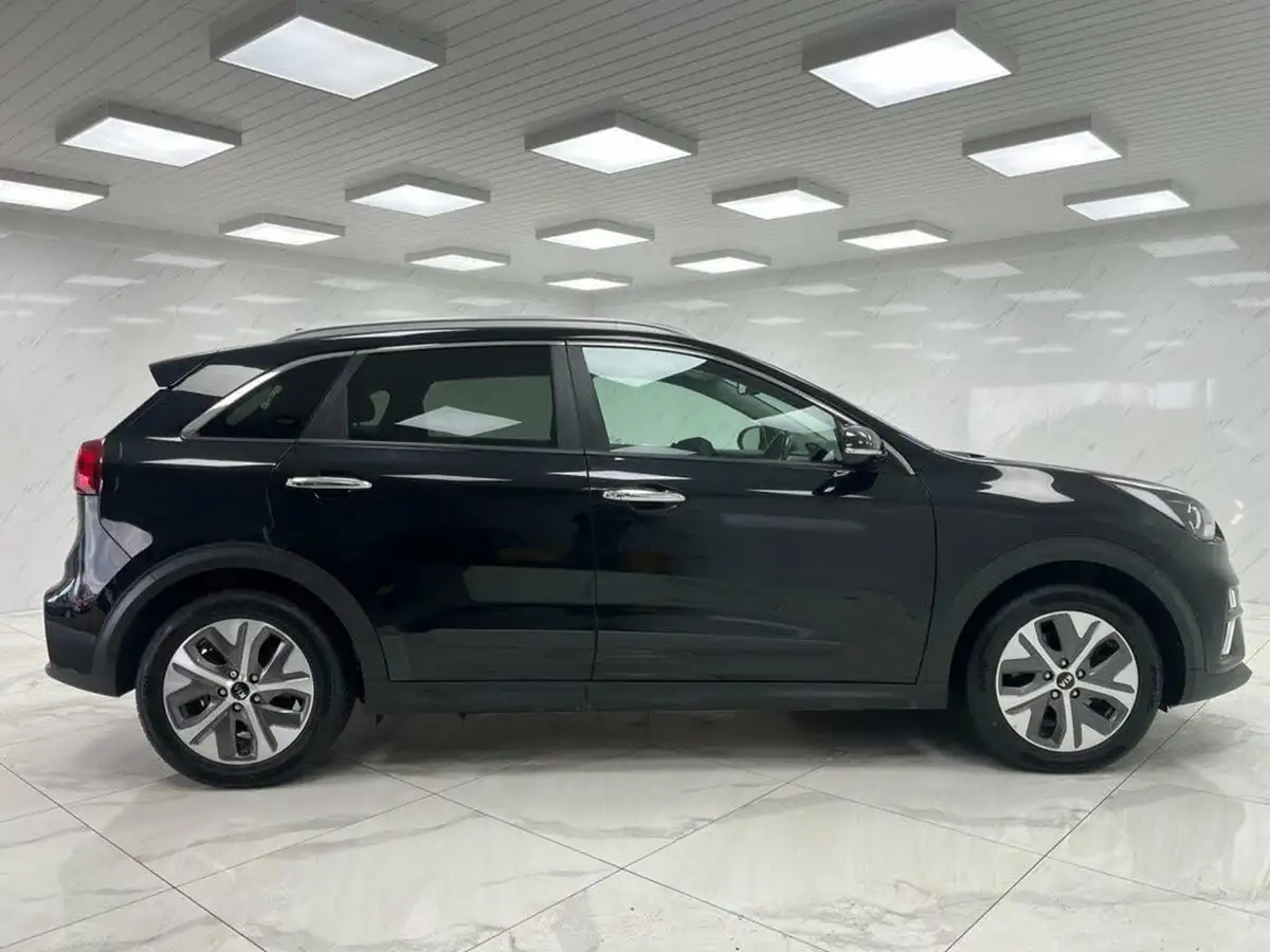 2021-kia-e-niro-ev-3-big-15