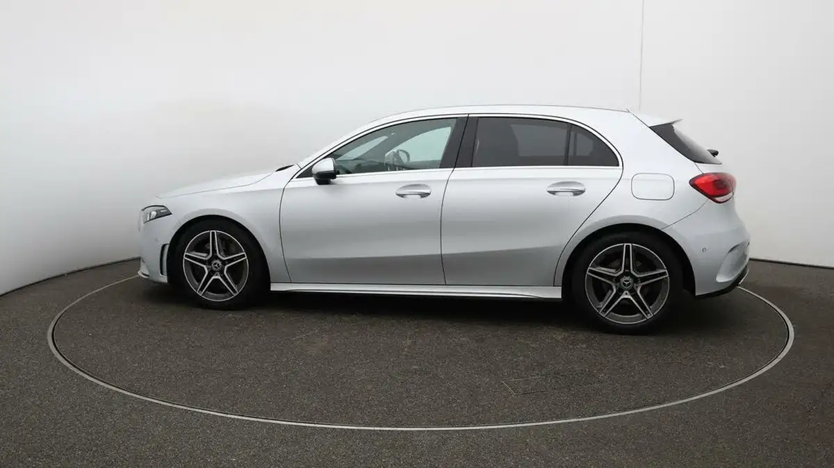2021-mercedes-benz-a-class-20-a250-amg-line-executive-hatchback-5d-big-57