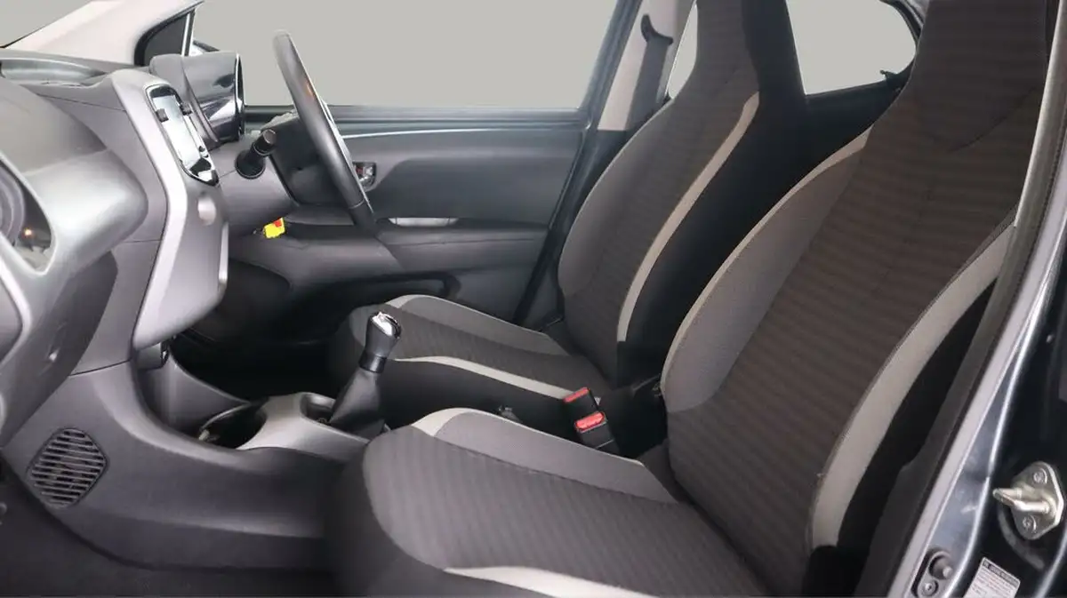 2020-toyota-aygo-10-vvt-i-x-trend-big-13