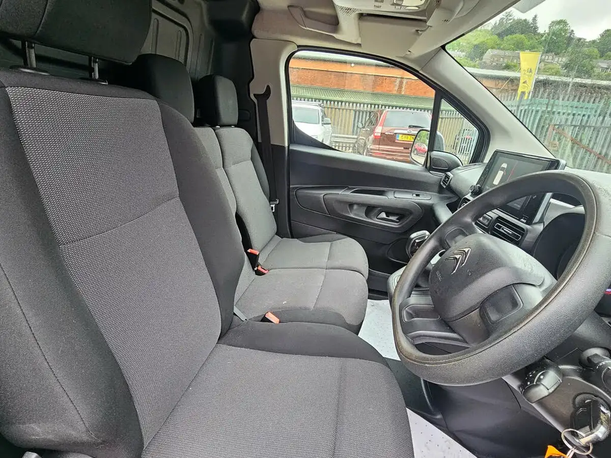 2019-citroen-berlingo-16bluehdi-1000-enterprise-big-2