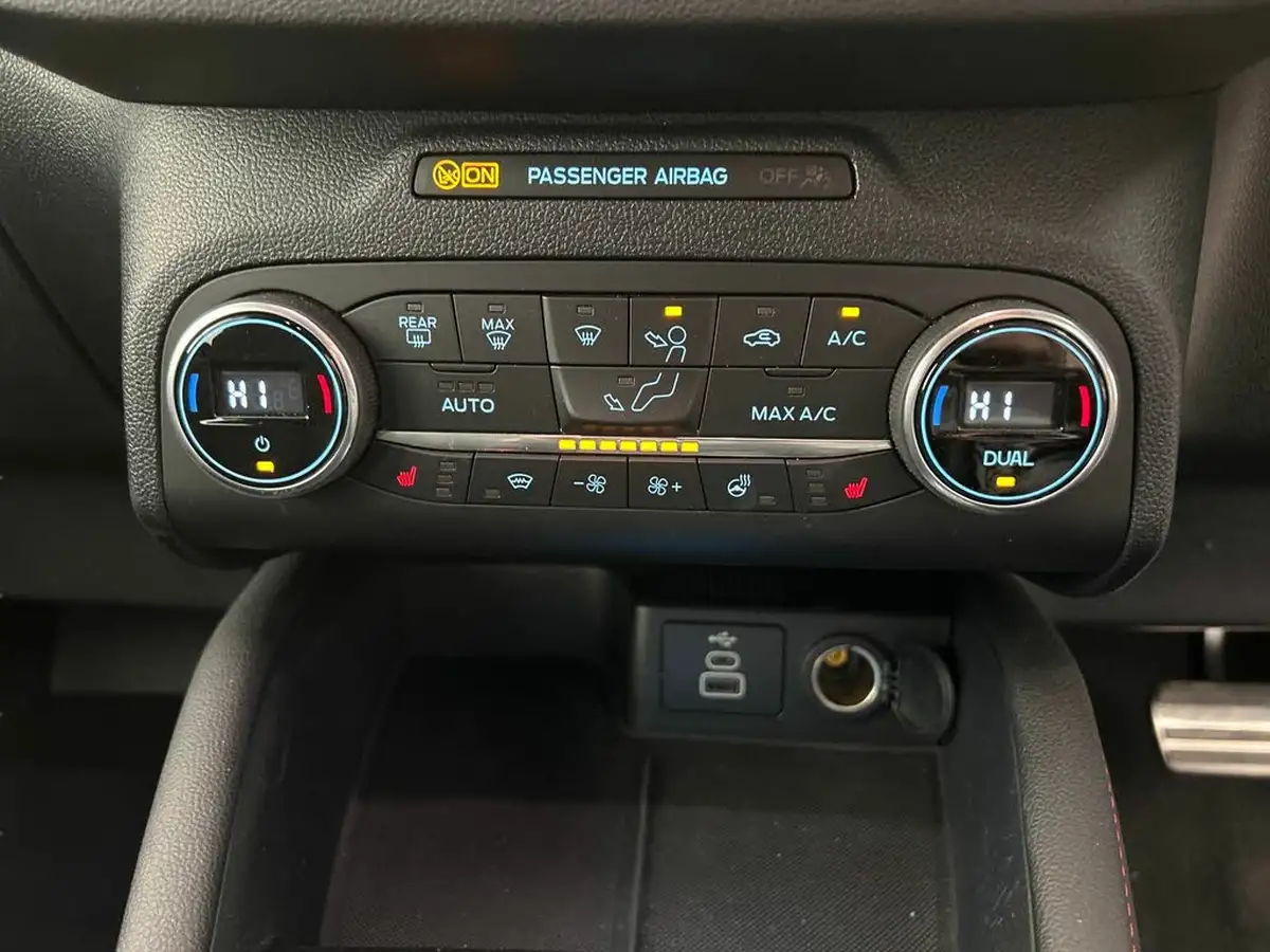2022-ford-kuga-big-34