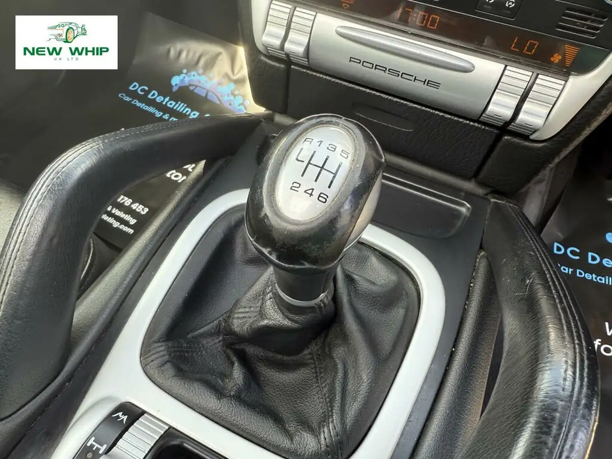2004-porsche-cayenne-32-big-7