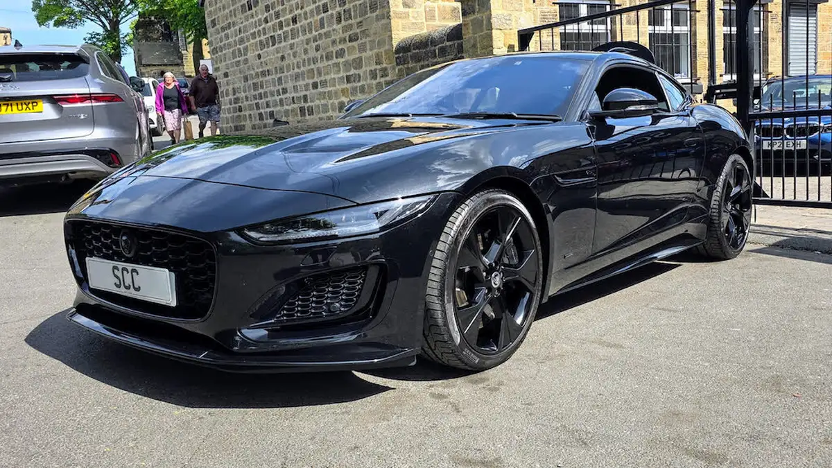 2023-jaguar-f-type-50-v8-p450-75-awd-coupe-big-3