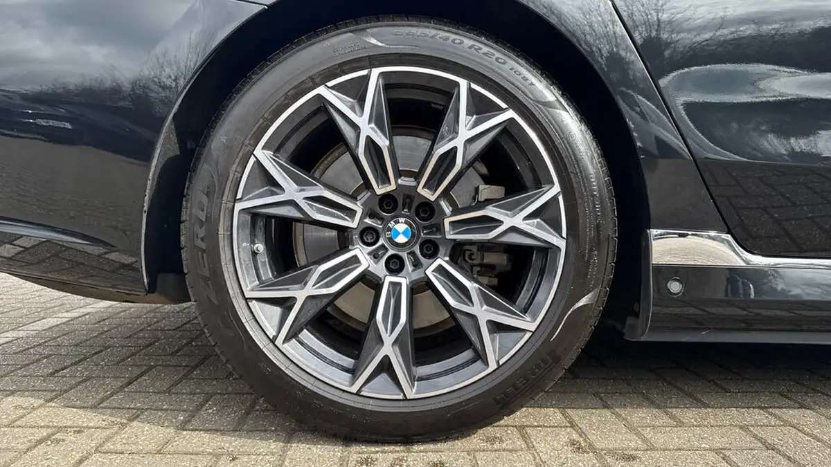 2023-bmw-7-series-e-i7-xdrive60-excellence-pro-big-15