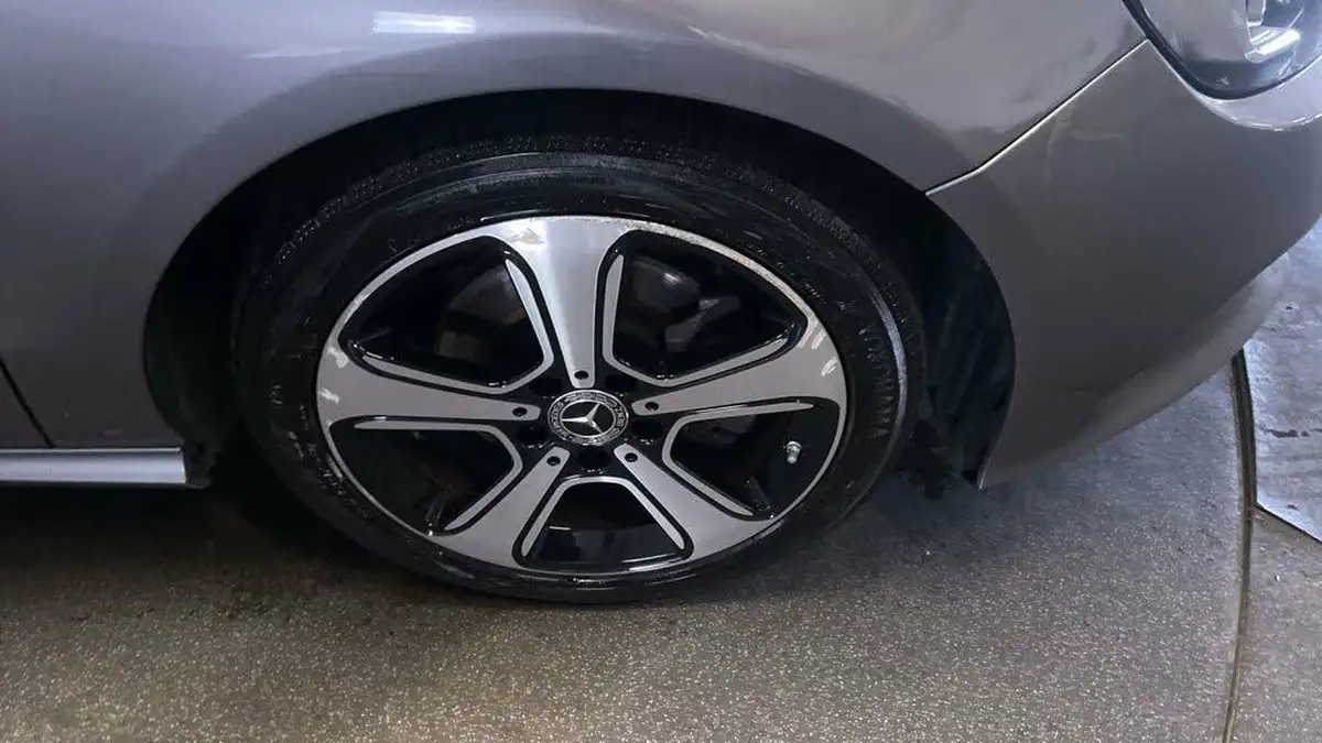 2018-mercedes-benz-a-class-16-a200-sport-edition-plus-7g-dct-big-11