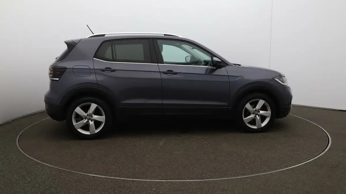 2021-volkswagen-t-cross-big-49