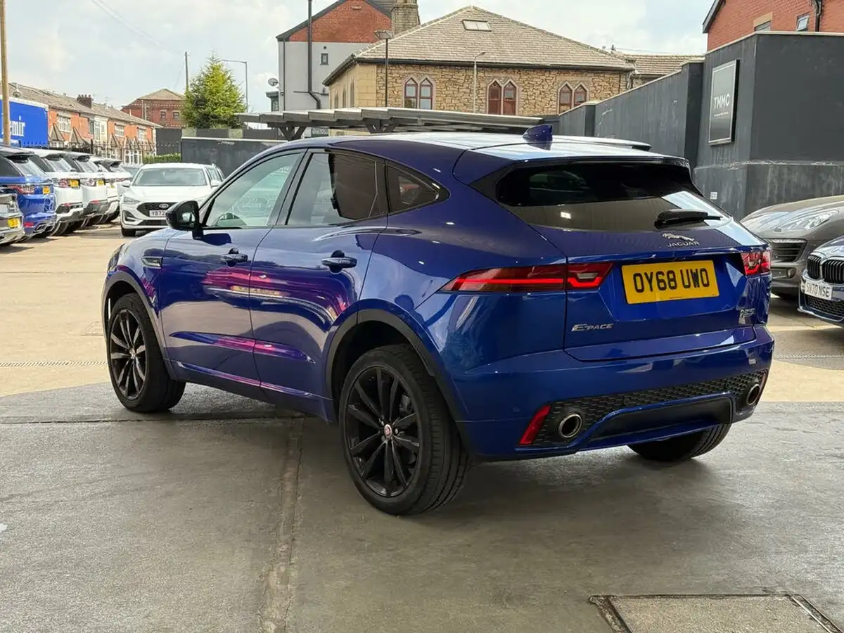 2018-jaguar-e-pace-20-i4d-r-dynamic-hse-240ps-big-3