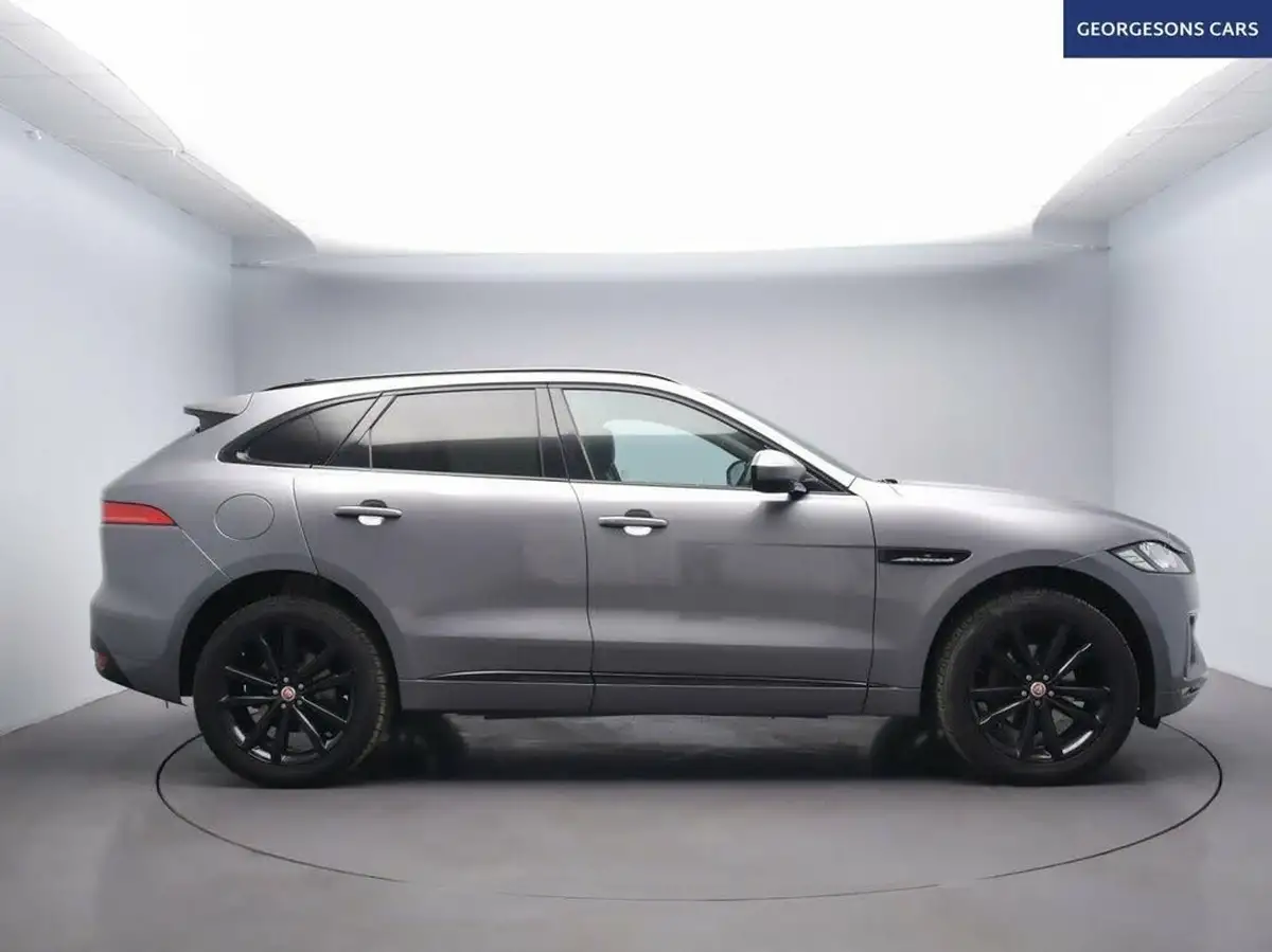 2019-jaguar-f-pace-20-i4d-chequered-flag-180ps-big-5