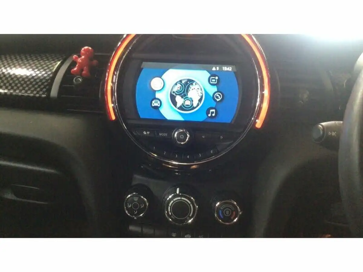 2020-mini-cooper-20-cooper-s-sport-189bhp-hatchback-3d-big-4