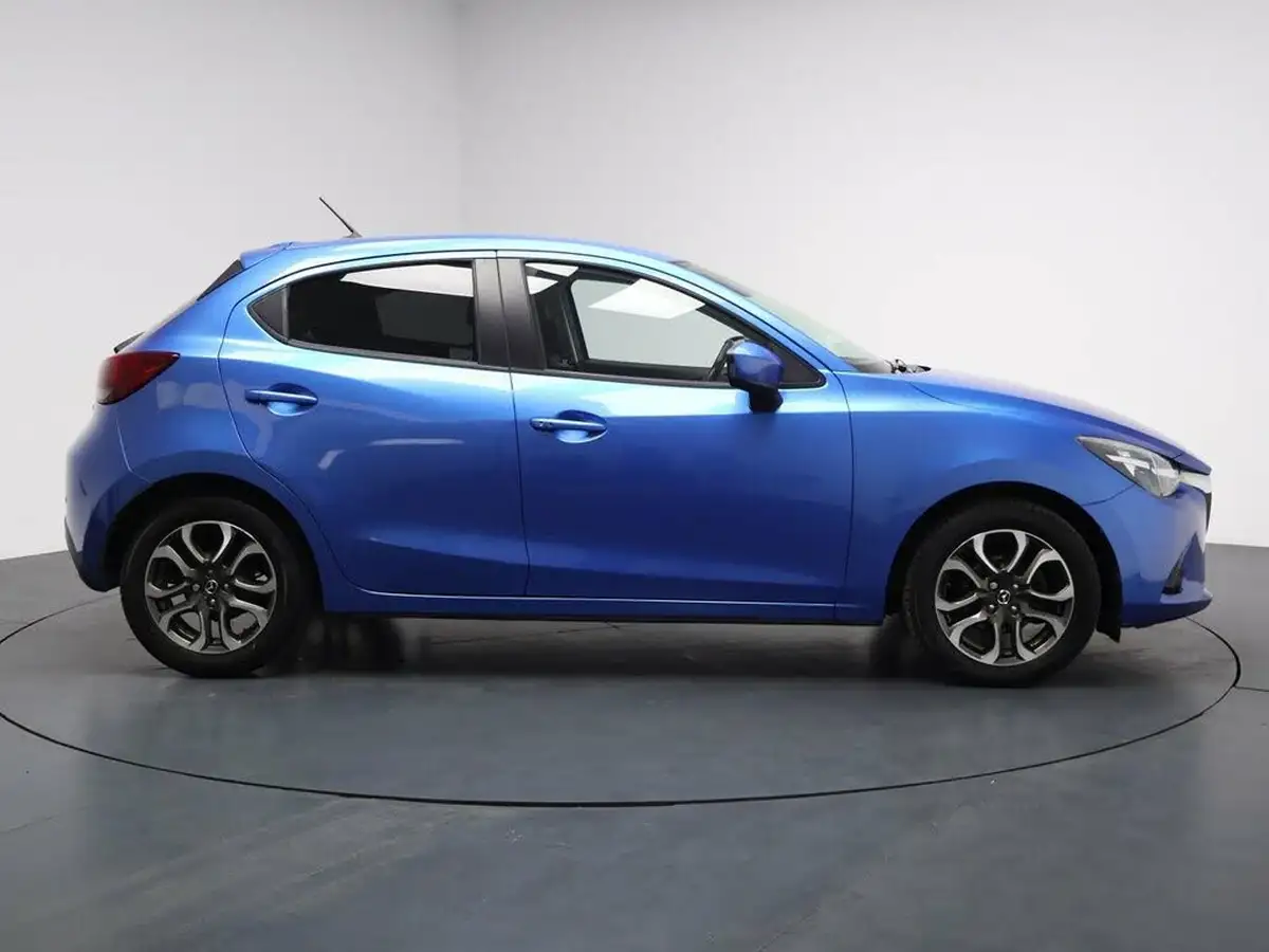 2016-mazda-mazda2-15td-sport-nav-big-13