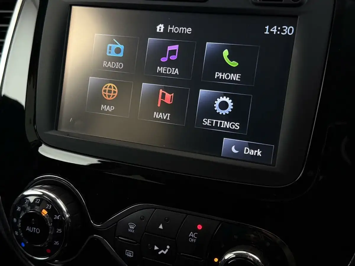 2014-renault-captur-12-dynamique-big-27