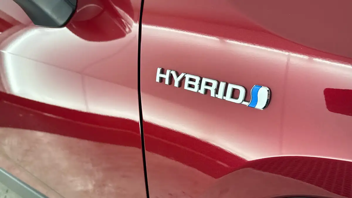 2020-toyota-rav4-25-vvt-i-design-215bhp-big-30