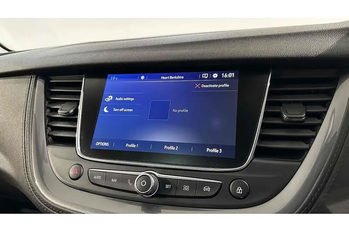 2019-vauxhall-grandland-x-12-elite-nav-ss-big-46