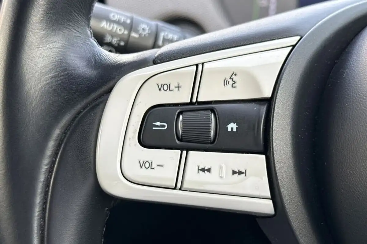 2021-honda-jazz-15-i-mmd-crosstar-ex-107ps-big-33