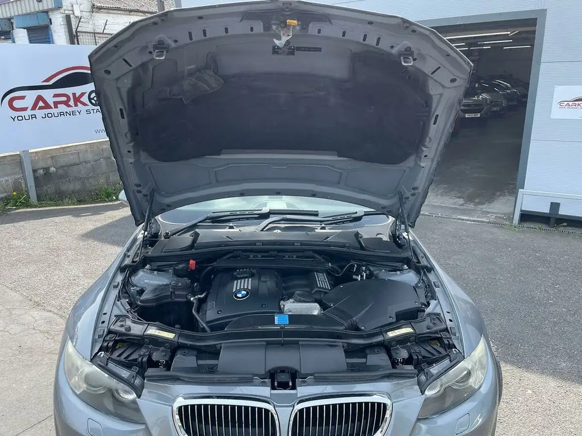2008-bmw-3-series-30-330i-m-sport-convertible-2d-big-23
