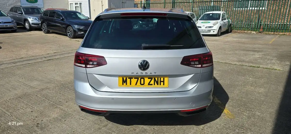 2020-volkswagen-passat-20tdi-sel-150ps-evo-estate-5d-dsg-big-6