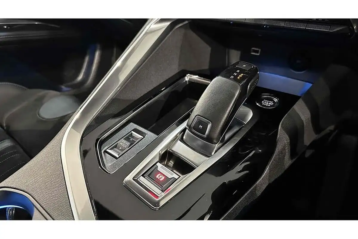2022-peugeot-5008-suv-12-puretech-gt-premium-big-58