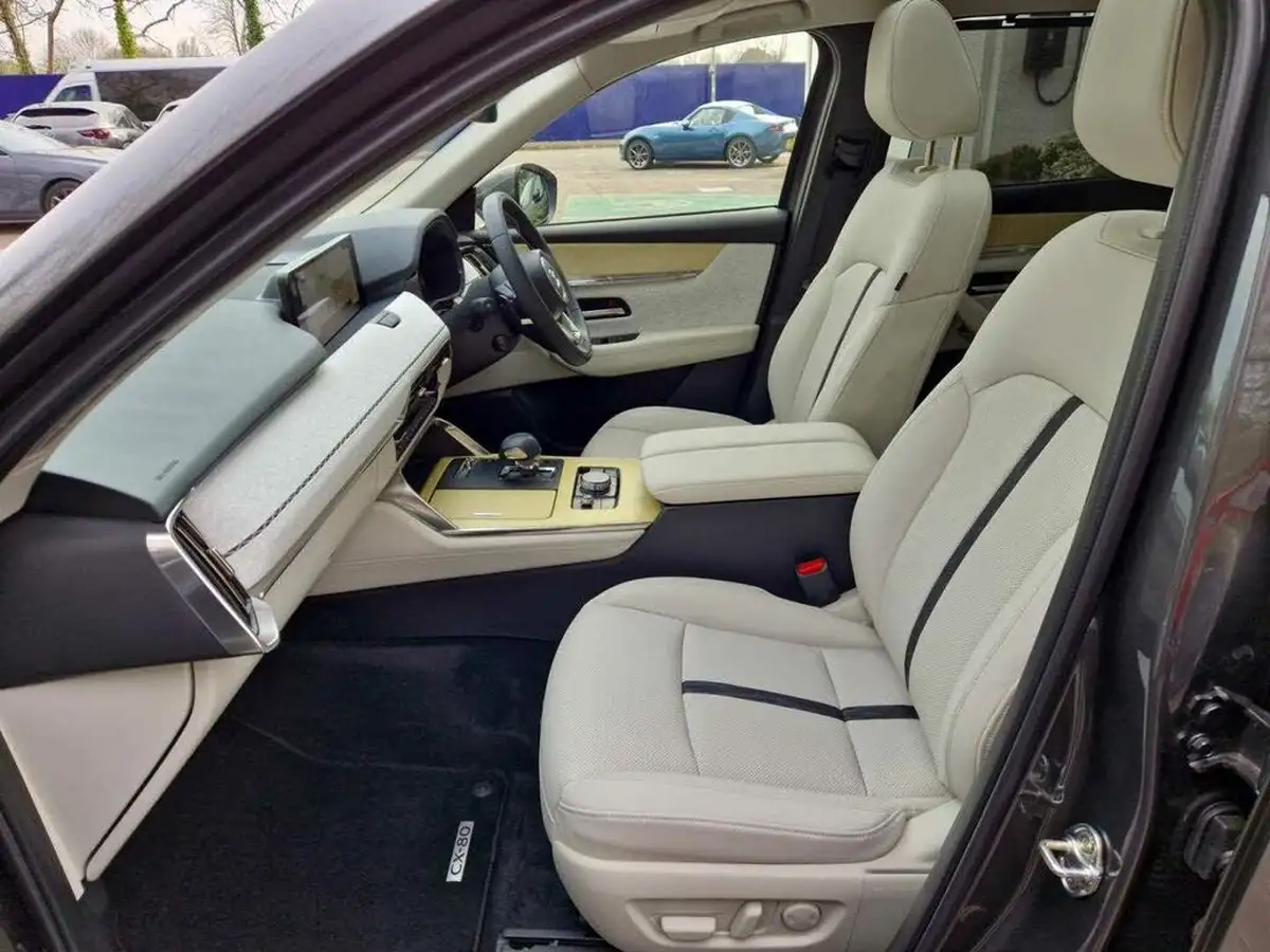 2025-mazda-cx-80-25-e-skyactiv-takumi-plus-conveniencedriver-assistancepan-sunroof-big-16