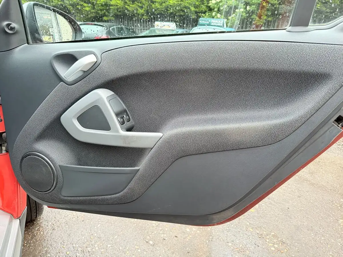 2007-smart-fortwo-10-passion-71bhp-coupe-big-24