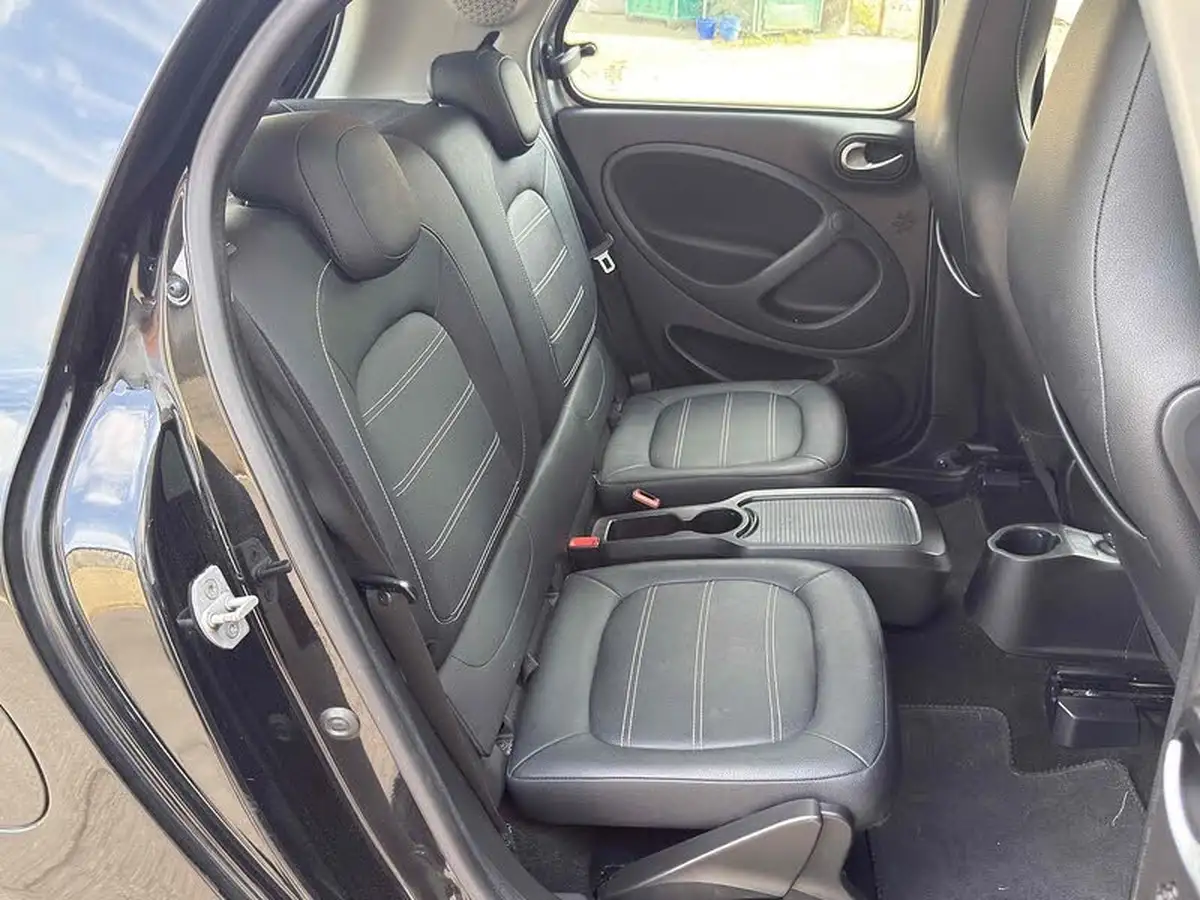 2015-smart-forfour-10-prime-ss-big-15