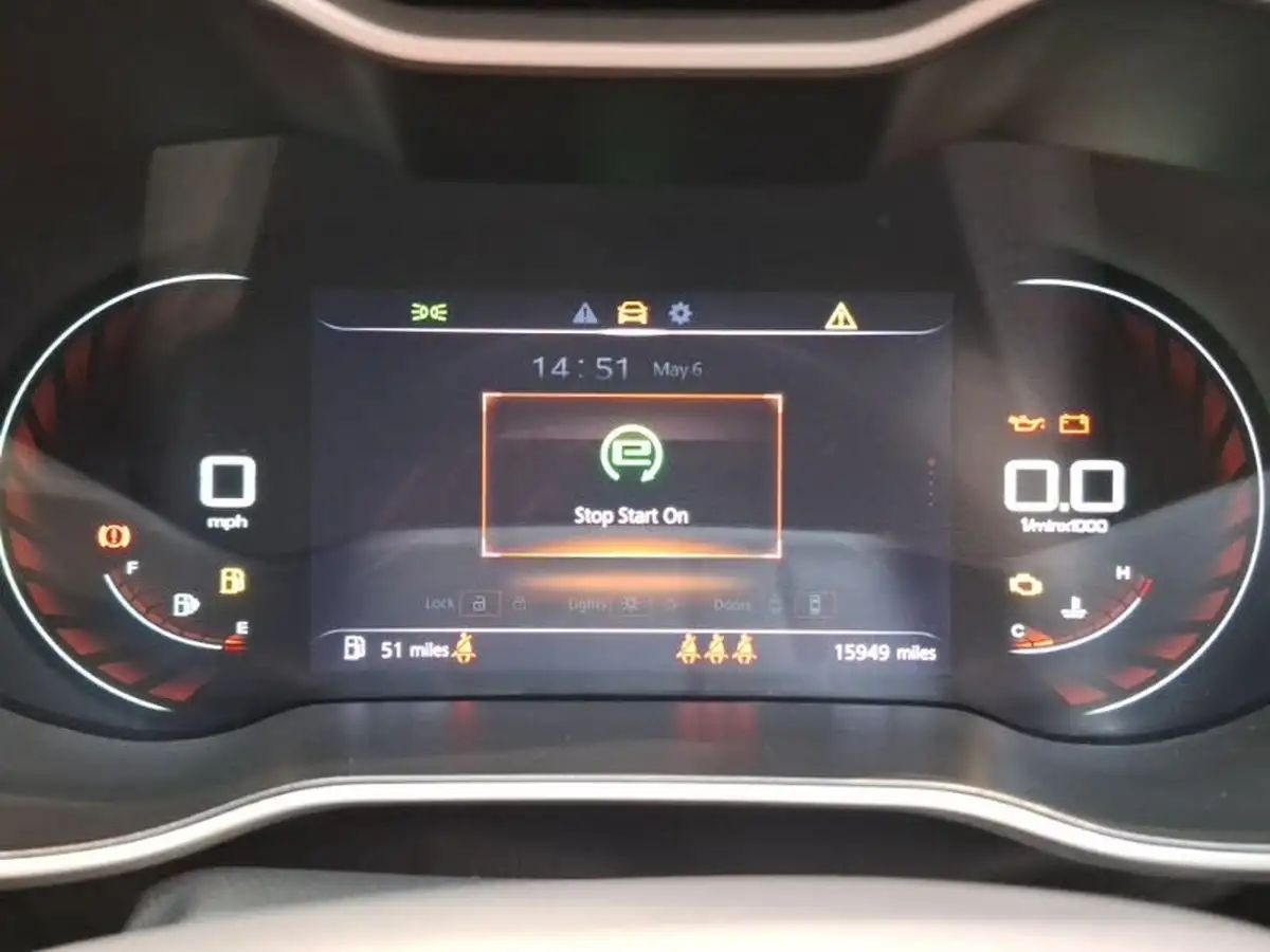 2024-mg-zs-suv-10t-gdi-exclusive-big-9