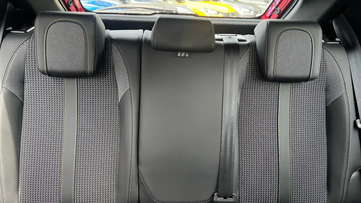 2022-peugeot-208-12-puretech-gt-100bhp-big-24