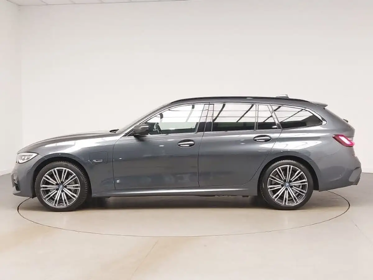 2022-bmw-3-series-20-330e-m-sport-touring-5d-big-3