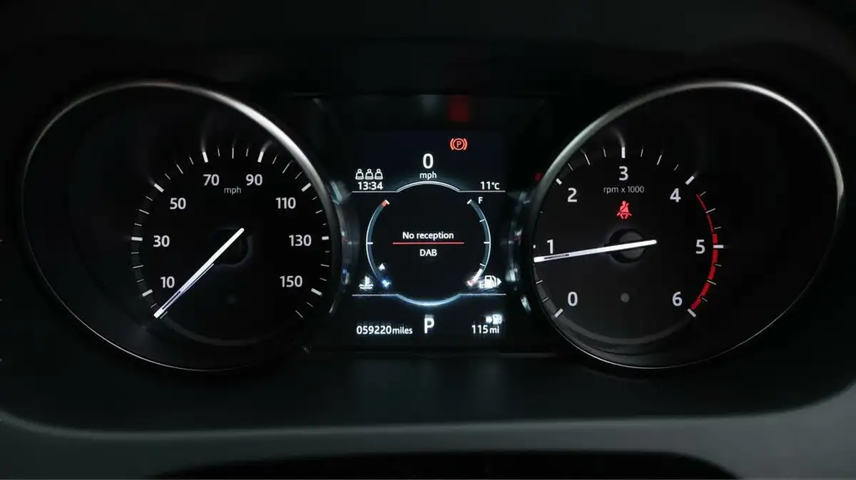 2019-land-rover-discovery-sport-20sd4-hse-big-10