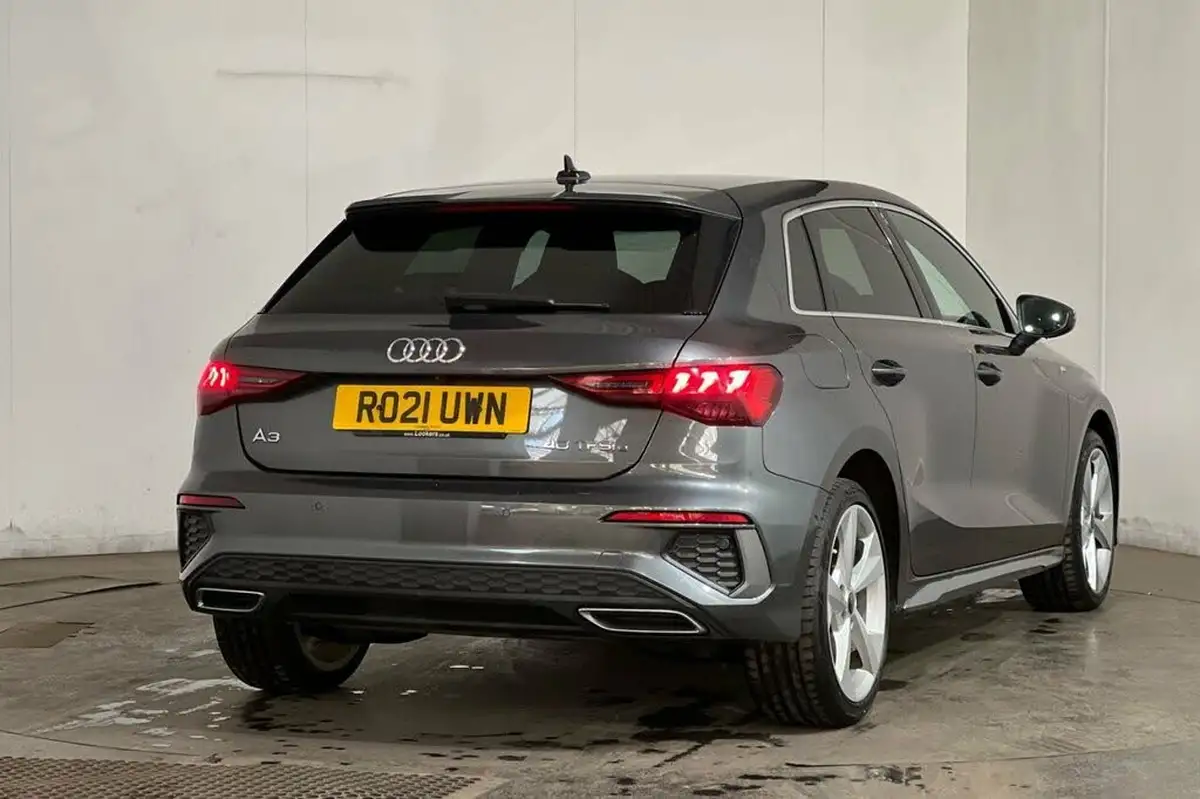 2021-audi-a3-14-40-tfsi-e-s-line-big-24