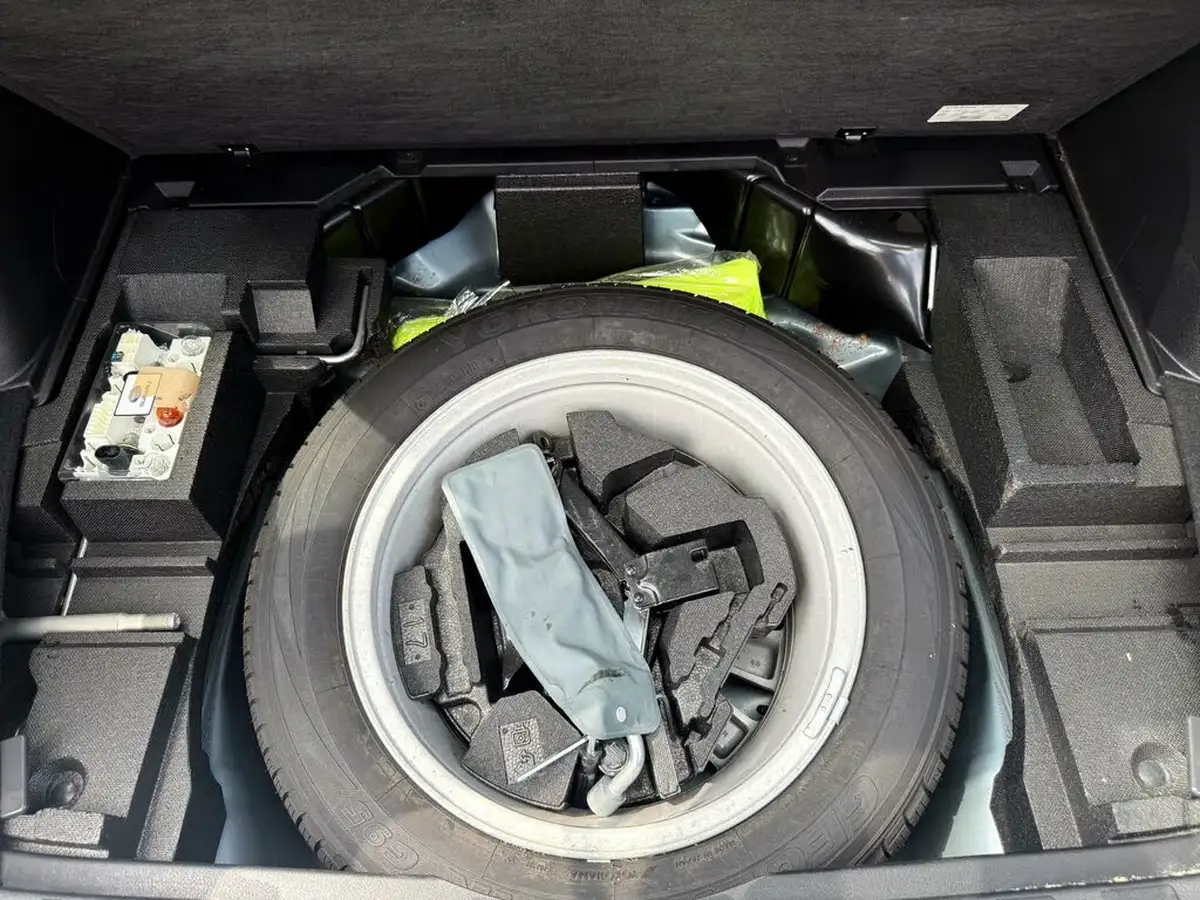2011-subaru-forester-20-xs-big-44