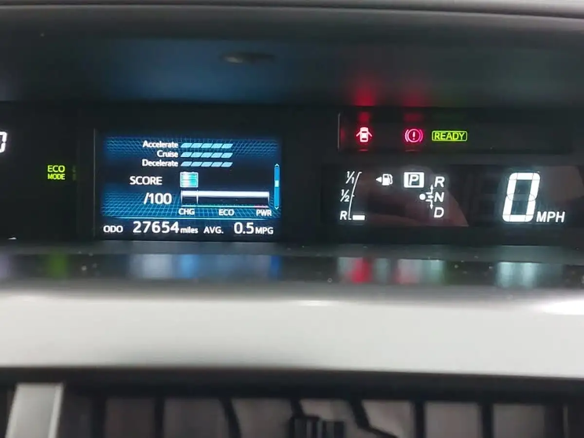 2019-toyota-prius-18-vvt-i-excel-big-11