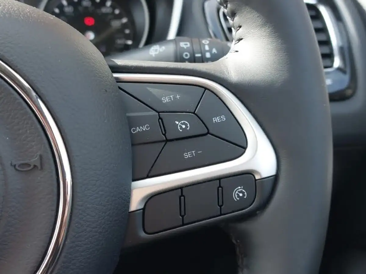 2020-jeep-compass-14-multiair-ii-night-eagle-big-9