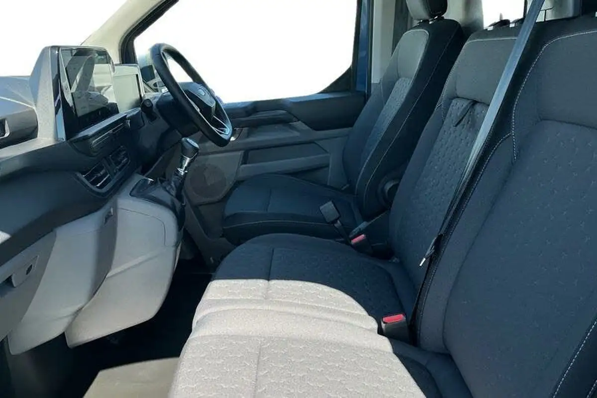 2024-ford-transit-custom-20tdci-300-l2h1-limited-150pseu6e-panel-van-1996cc-big-9