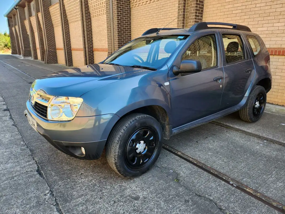 2014-dacia-duster-15d-ambiance-110-107bhp-big-3
