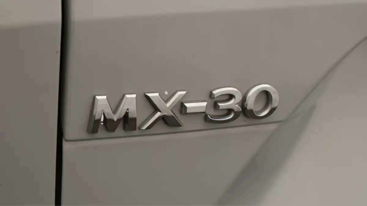 2022-mazda-mx-30-e-gt-sport-tech-big-22