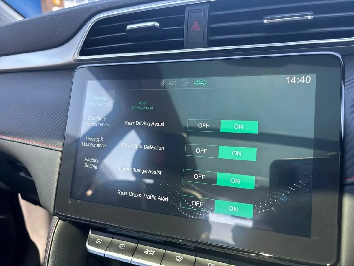 2021-mg-zs-suv-10t-gdi-exclusive-big-38