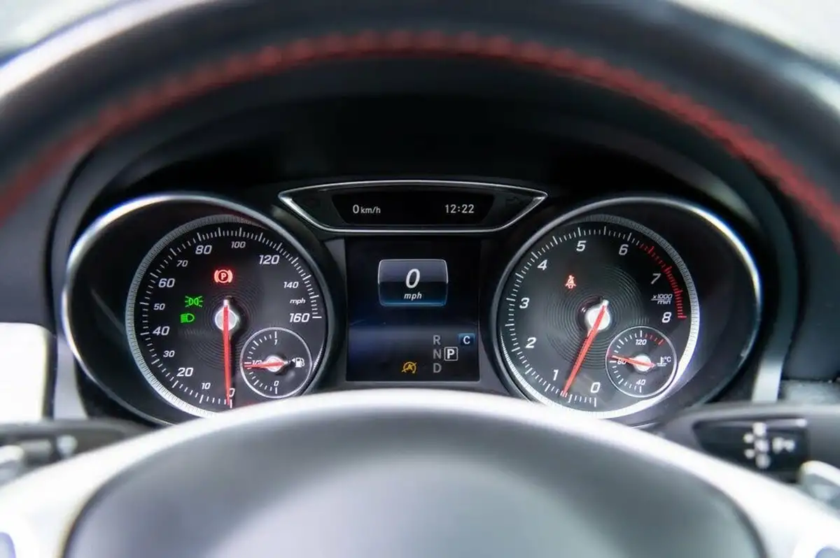 2020-mercedes-benz-gla-class-16-gla-200-amg-line-edition-plus-7g-dct-big-24